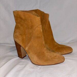 Vince Camuto Creestal Verona Suede Western Style Ankle Booties